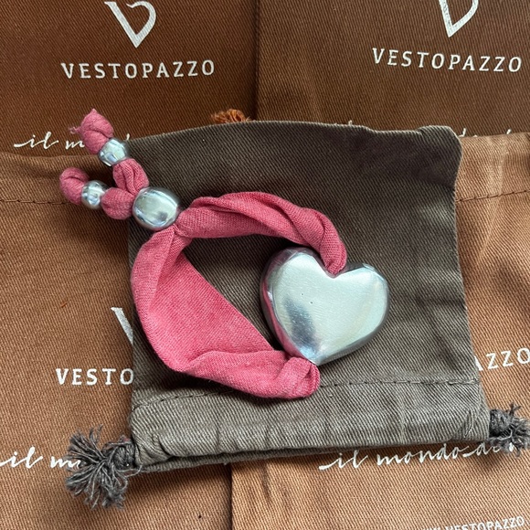 Red Vestopazzo Jersey Bracelet Heart - Picture 2 of 7